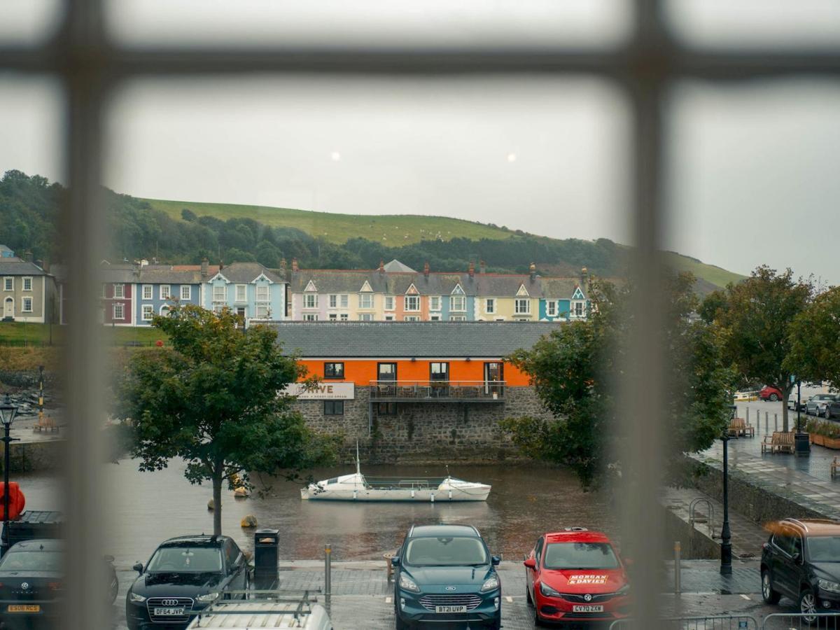 Pass The Keys Modern 2 Bed Flat Overlooking Aberaeron Harbour Zewnętrze zdjęcie