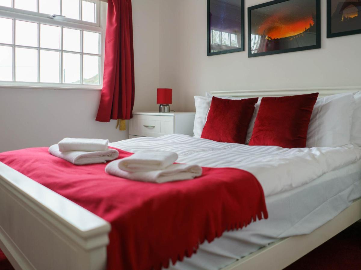 Pass The Keys Modern 2 Bed Flat Overlooking Aberaeron Harbour Zewnętrze zdjęcie