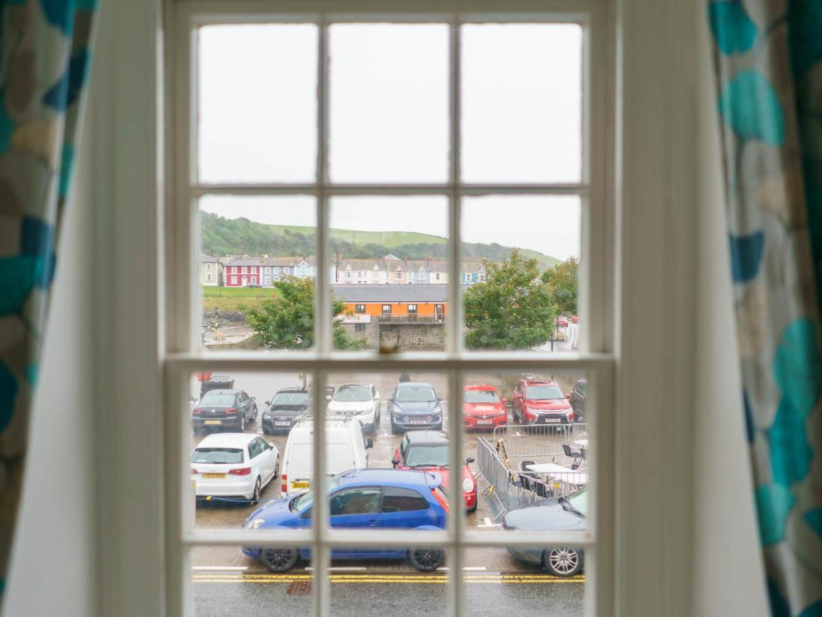 Pass The Keys Modern 2 Bed Flat Overlooking Aberaeron Harbour Zewnętrze zdjęcie